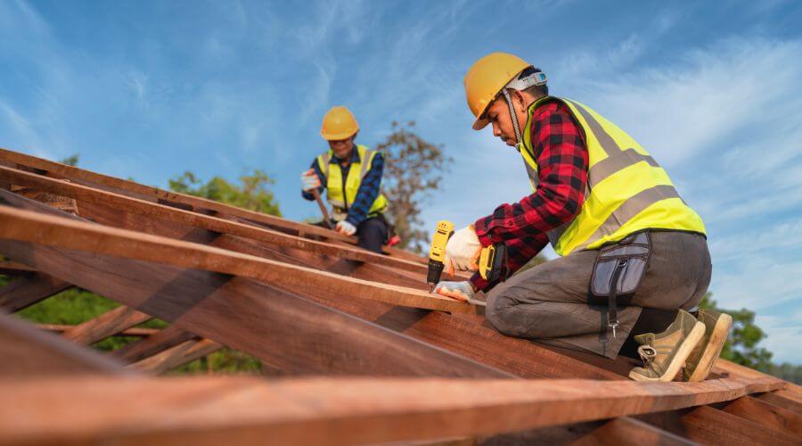 Expert Emergency Roof Repairs services in Montague, MI